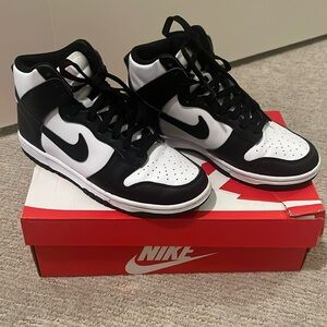 Nike Dunks Panda